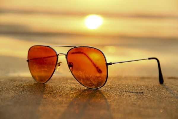 Jak prawidłowo dbać o okulary przeciwsłoneczne?